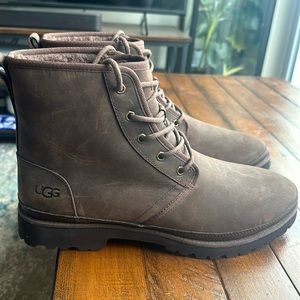 Ugg Harkland boot